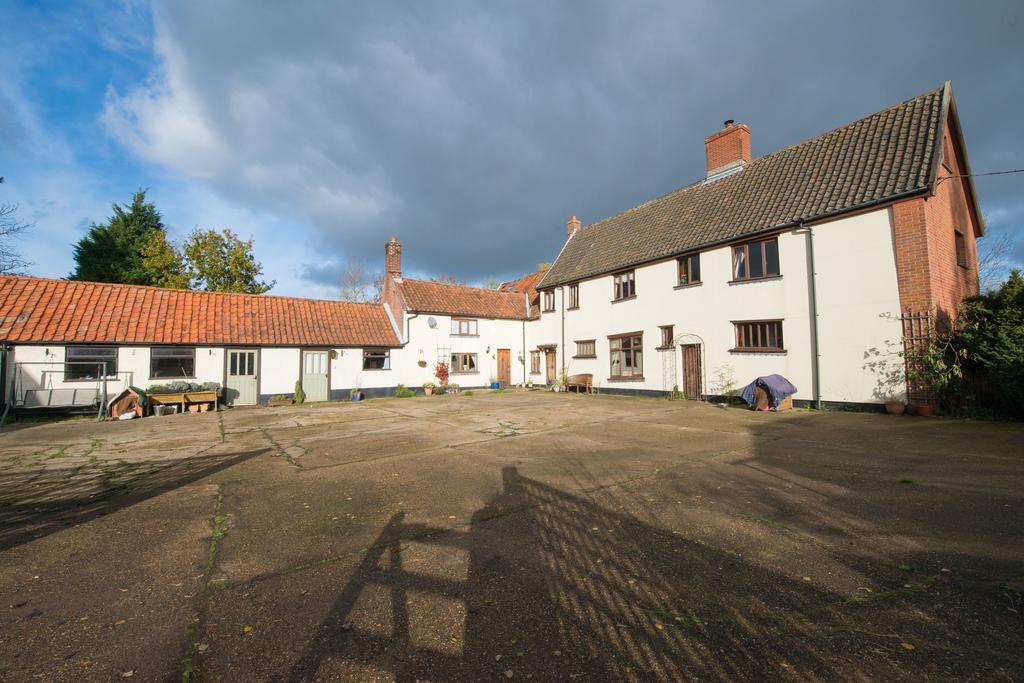Valley Farmhouse, Westhall Redisham エクステリア 写真