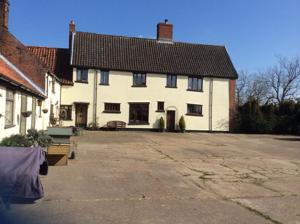 Valley Farmhouse, Westhall Redisham エクステリア 写真